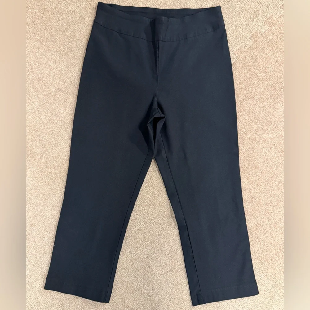 Tribal Black Pull-On Capri’s - Picture 2 of 6